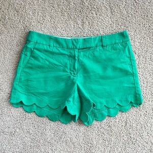 LOFT Outlet Kelly Green Tailored Mid Rise / High Rise Shorts Size 8 Scalloped